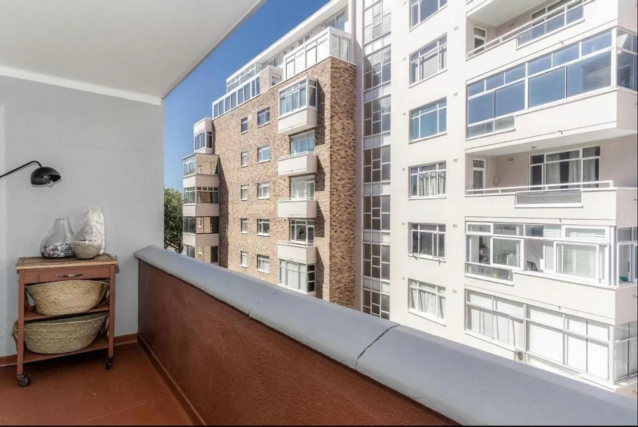 Apartment Luxurious Flat On Beach Road Sea Point Cape Town South Africa